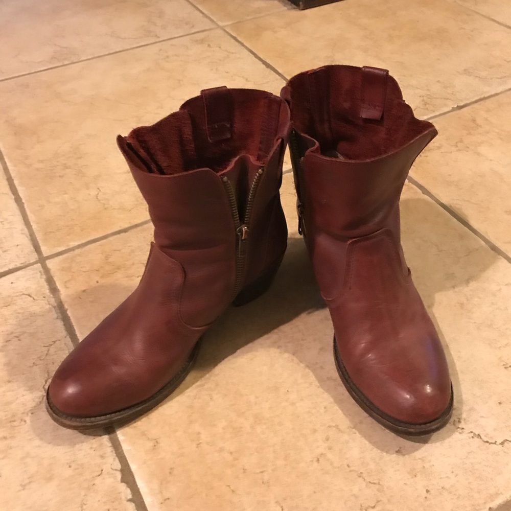 Freebird South boots